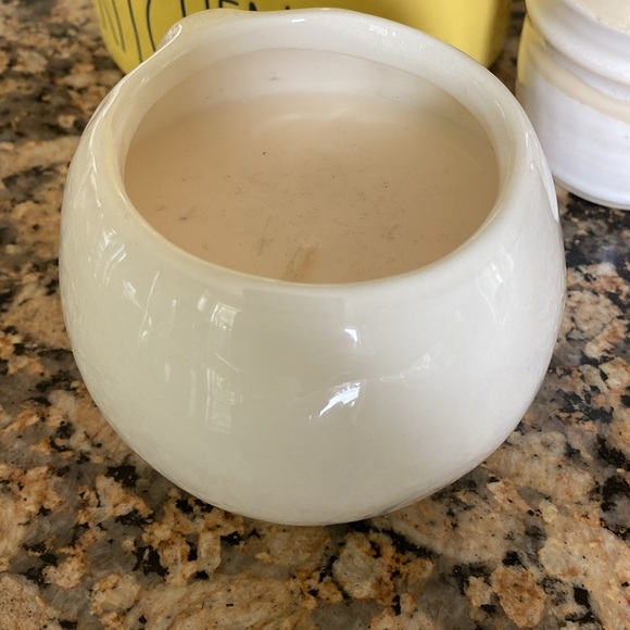 Rae Dunn JOY Candle - Picture 3 of 3